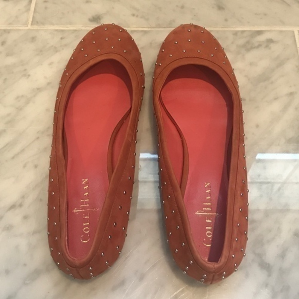 Cole Haan Studded Orange Suede Flats Size 7.5 - Picture 2 of 4